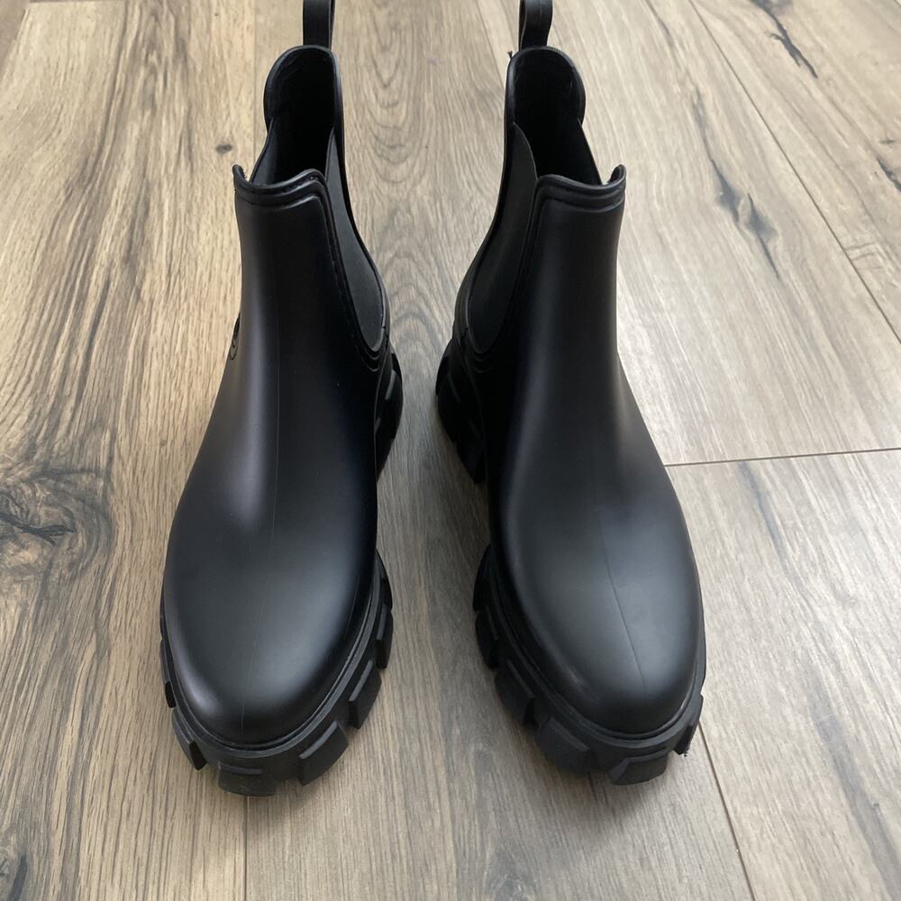 Jeffrey Campbell Matte Black Pleu Lug Sole Boots Size 7 Platform Chelsea Boot - Picture 2 of 9